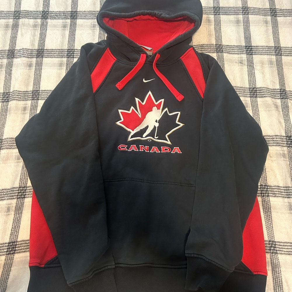 Vintage Nike Hockey Canada Center Swoosh Hoodie